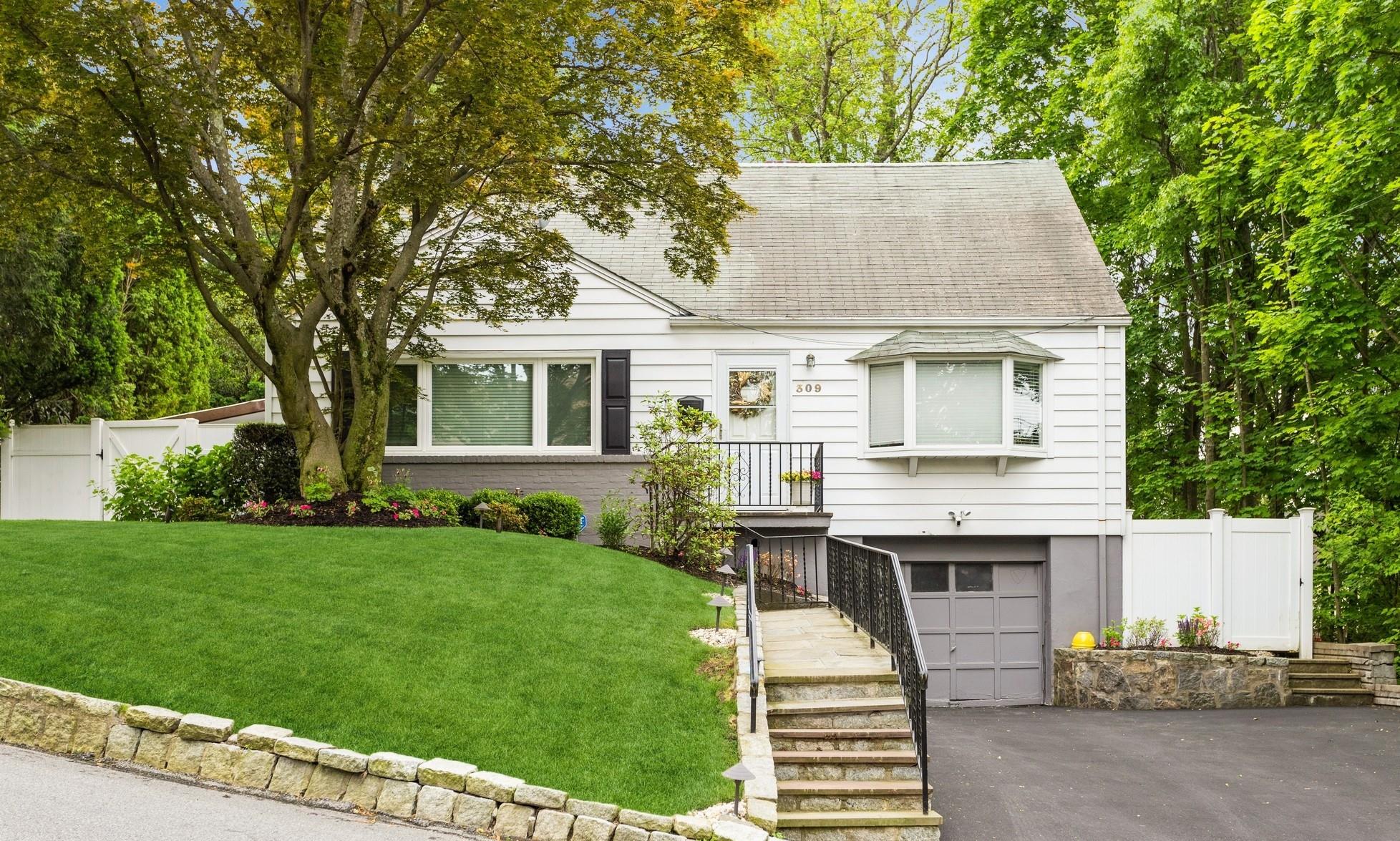 309 Chatterton Parkway, Hartsdale, New York image 1