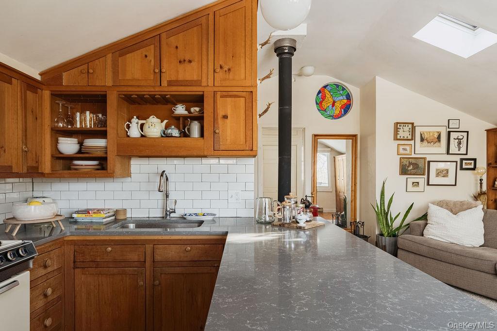 1738 County Route 10