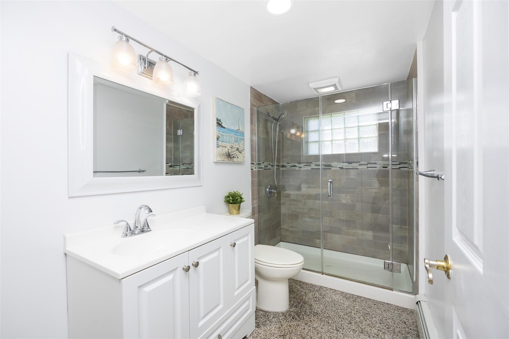 30 Devine Avenue, Syosset, New York image 33