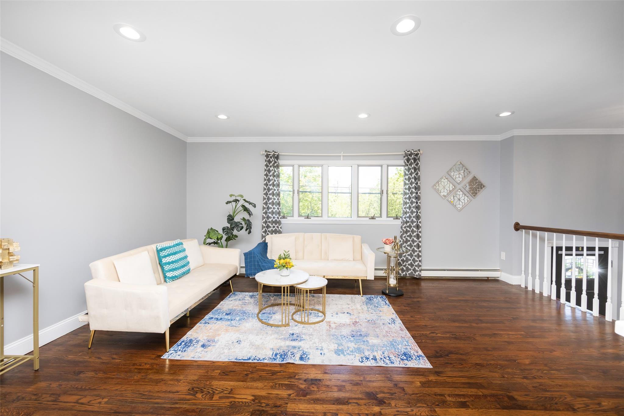 30 Devine Avenue, Syosset, New York image 8