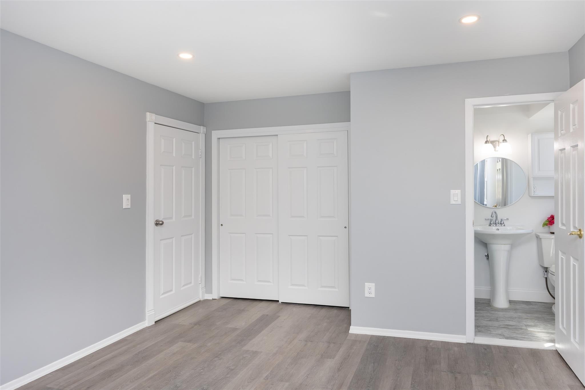 30 Devine Avenue, Syosset, New York image 25