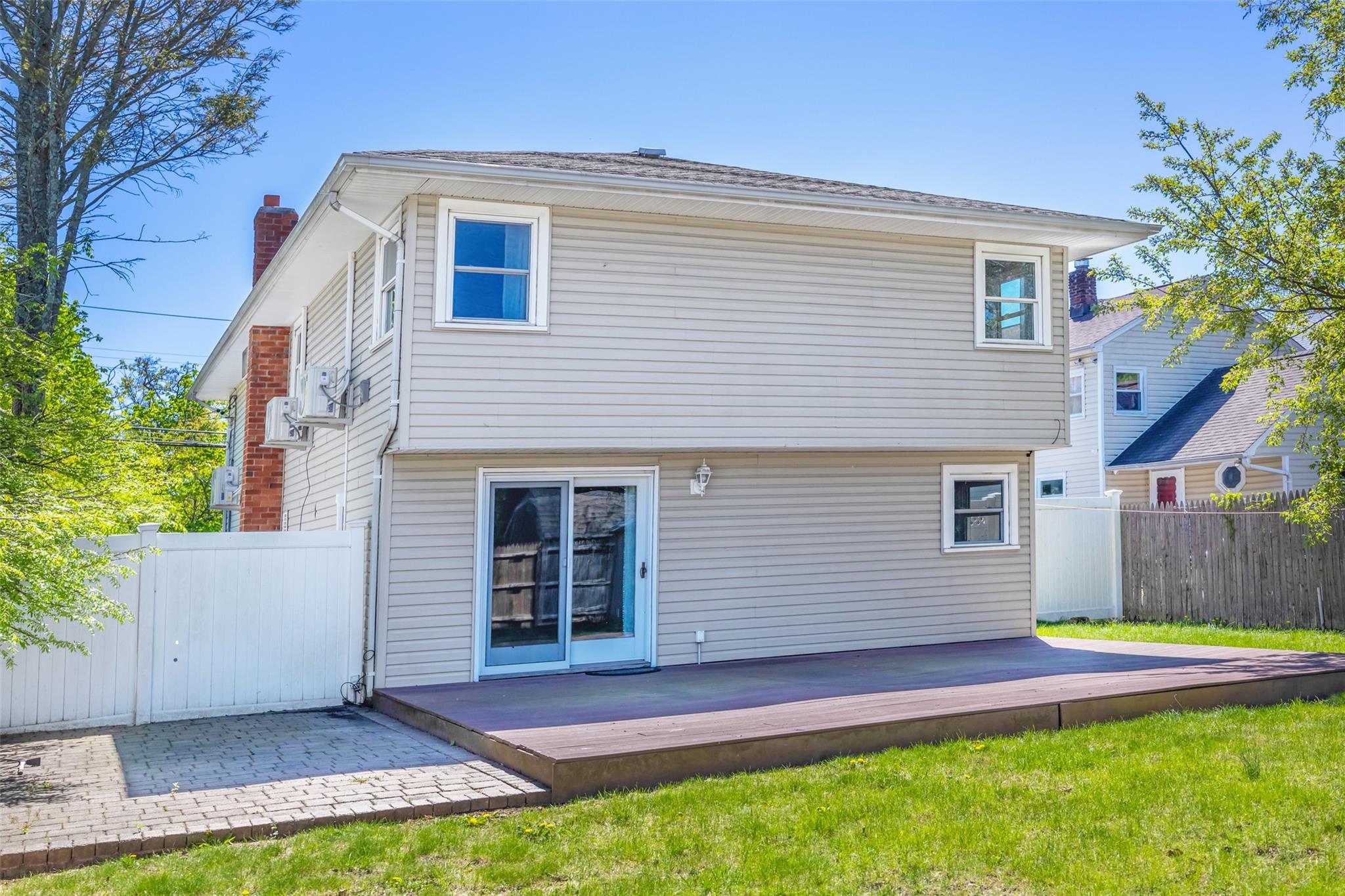 30 Devine Avenue, Syosset, New York image 41