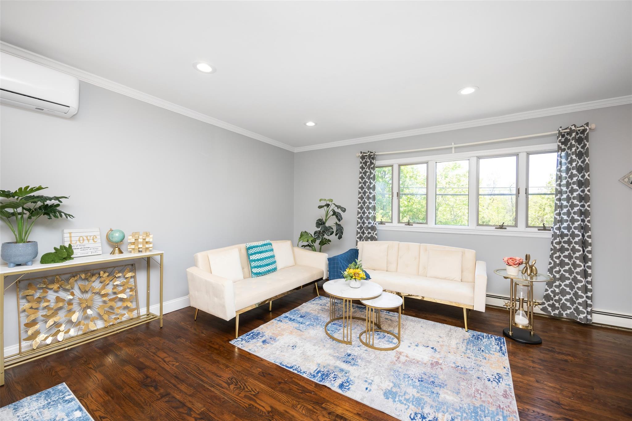 30 Devine Avenue, Syosset, New York image 9