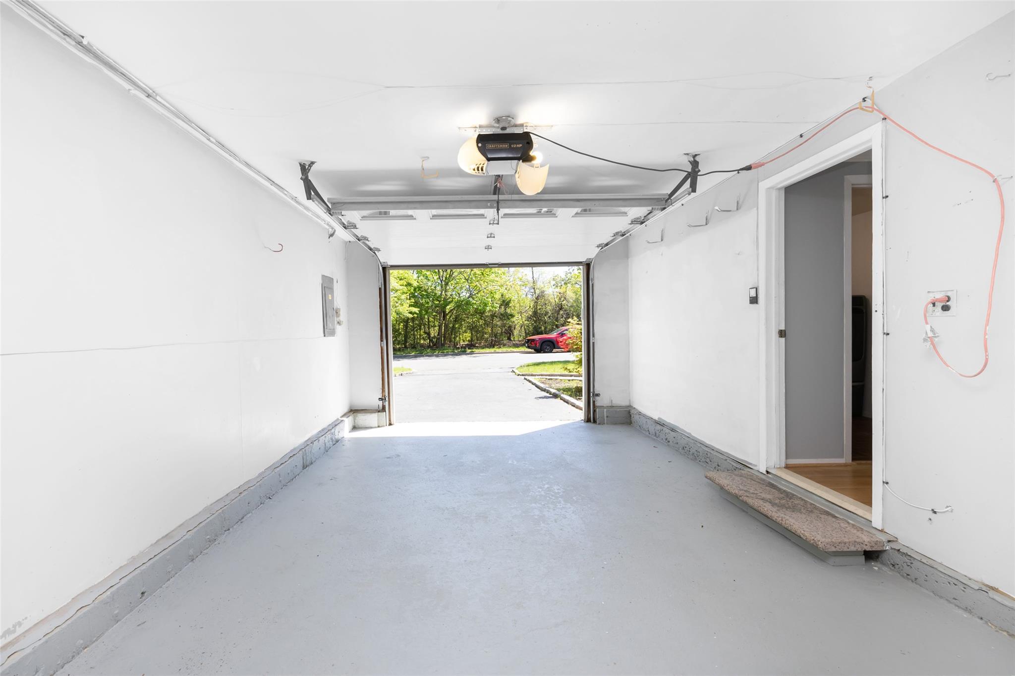 30 Devine Avenue, Syosset, New York image 39