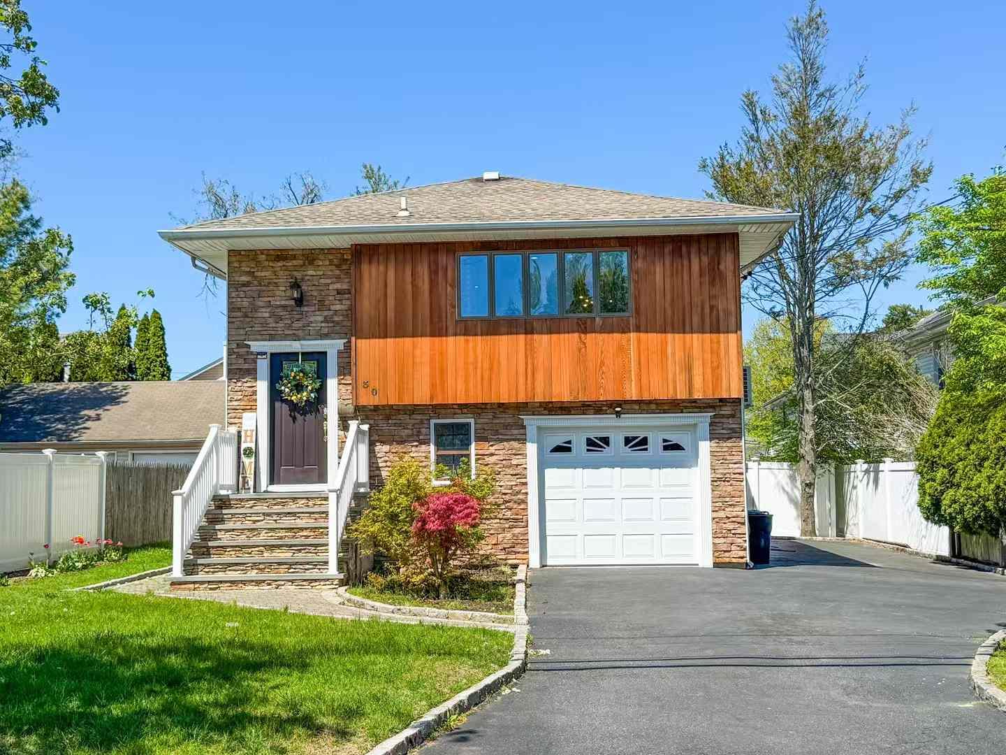 30 Devine Avenue, Syosset, New York image 1