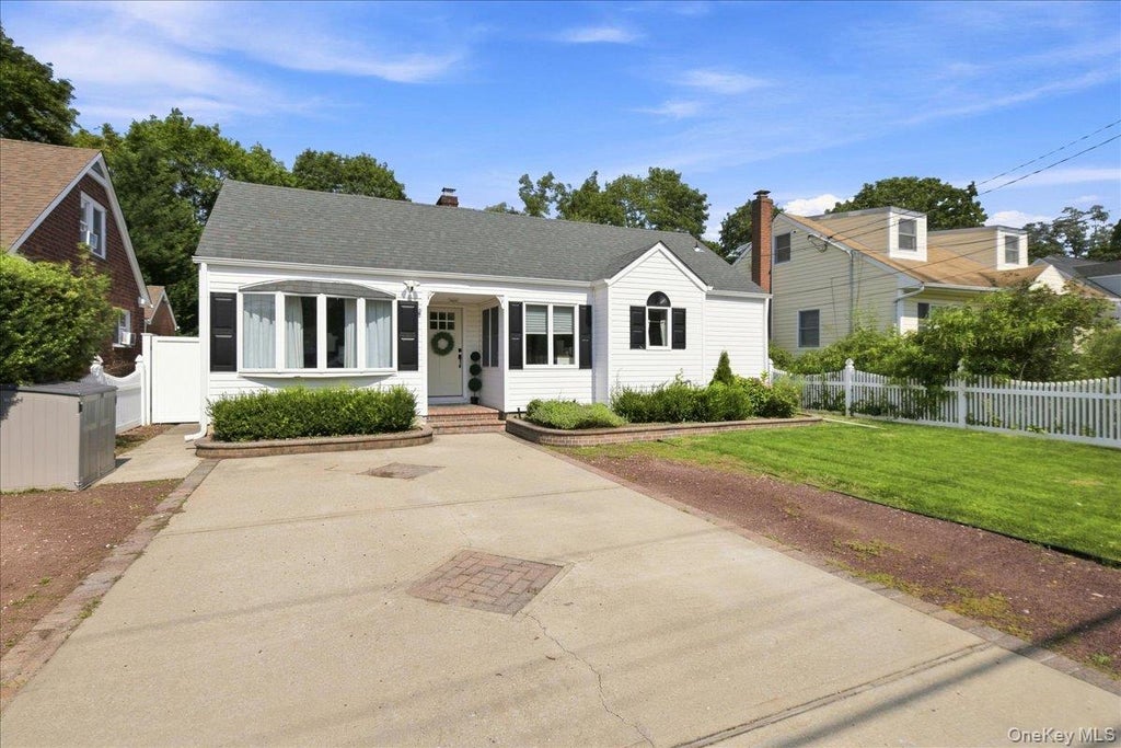 Photo of 51 Dawson Avenue, Kings Park, NY 11754 (MLS # 1042076)