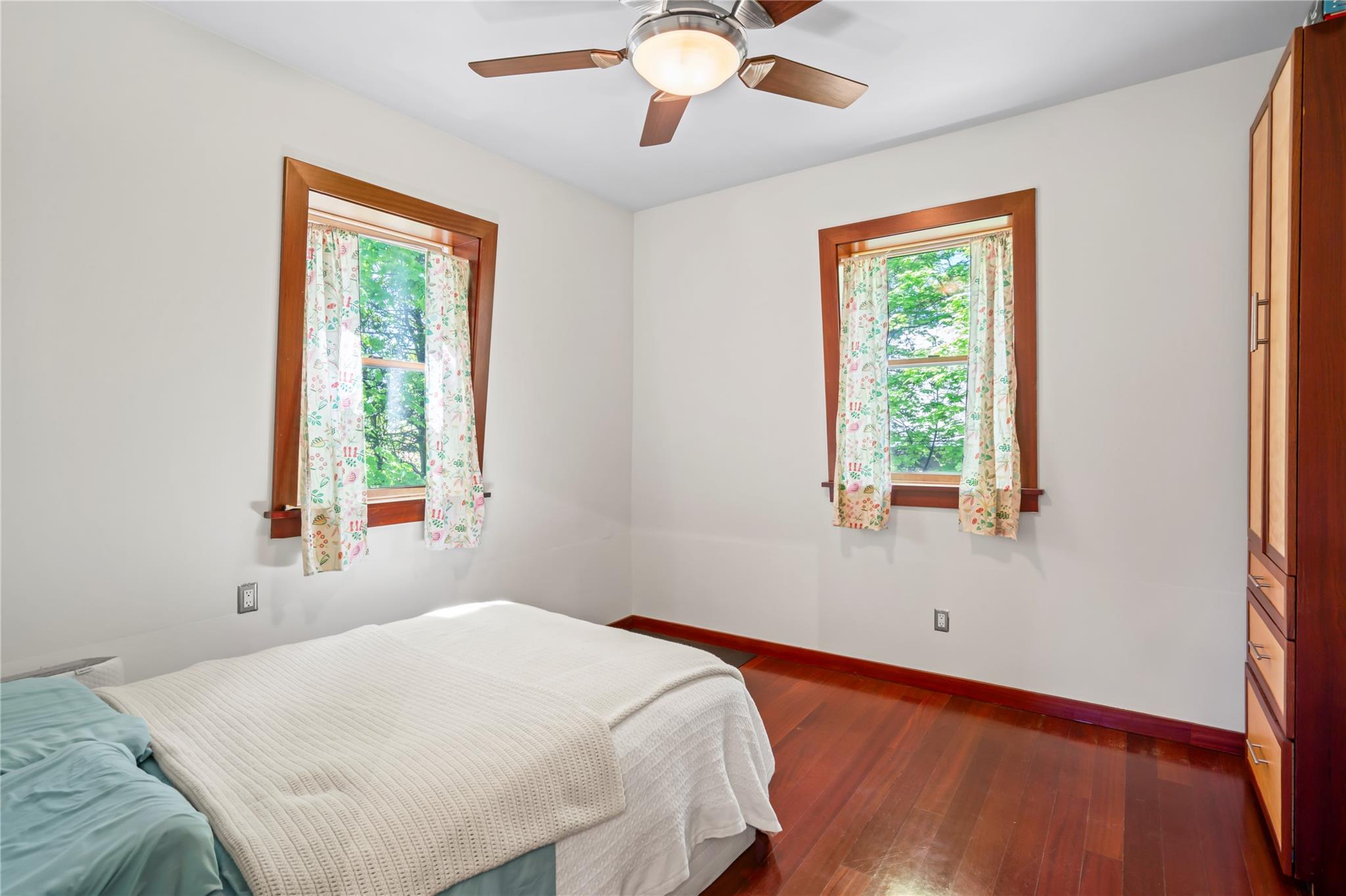 2 Glenlawn Avenue, Sea Cliff, New York image 23