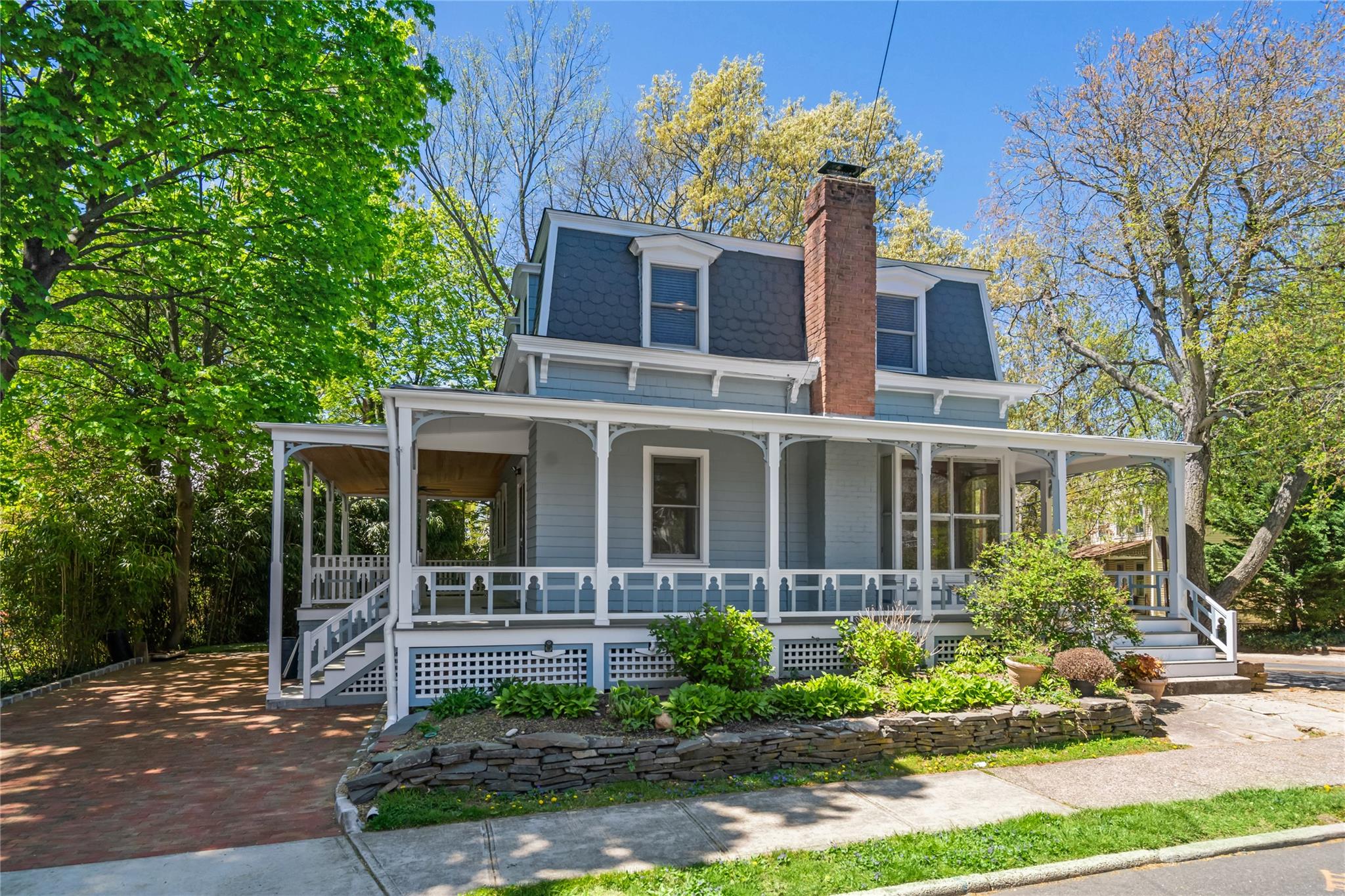 2 Glenlawn Avenue