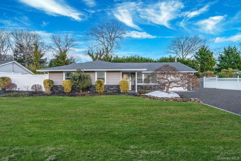 Homes For Sale - 9 Allegheny Drive<br/> Farmingville, NY 11738