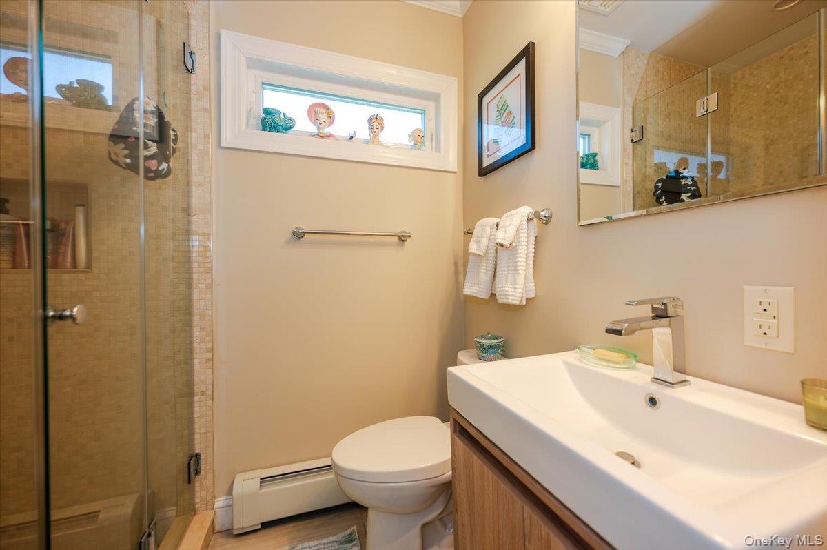 Atlantic Beach, New York 11509, United States, 4 Bedrooms Bedrooms, ,3 BathroomsBathrooms,Residential,Active,210094