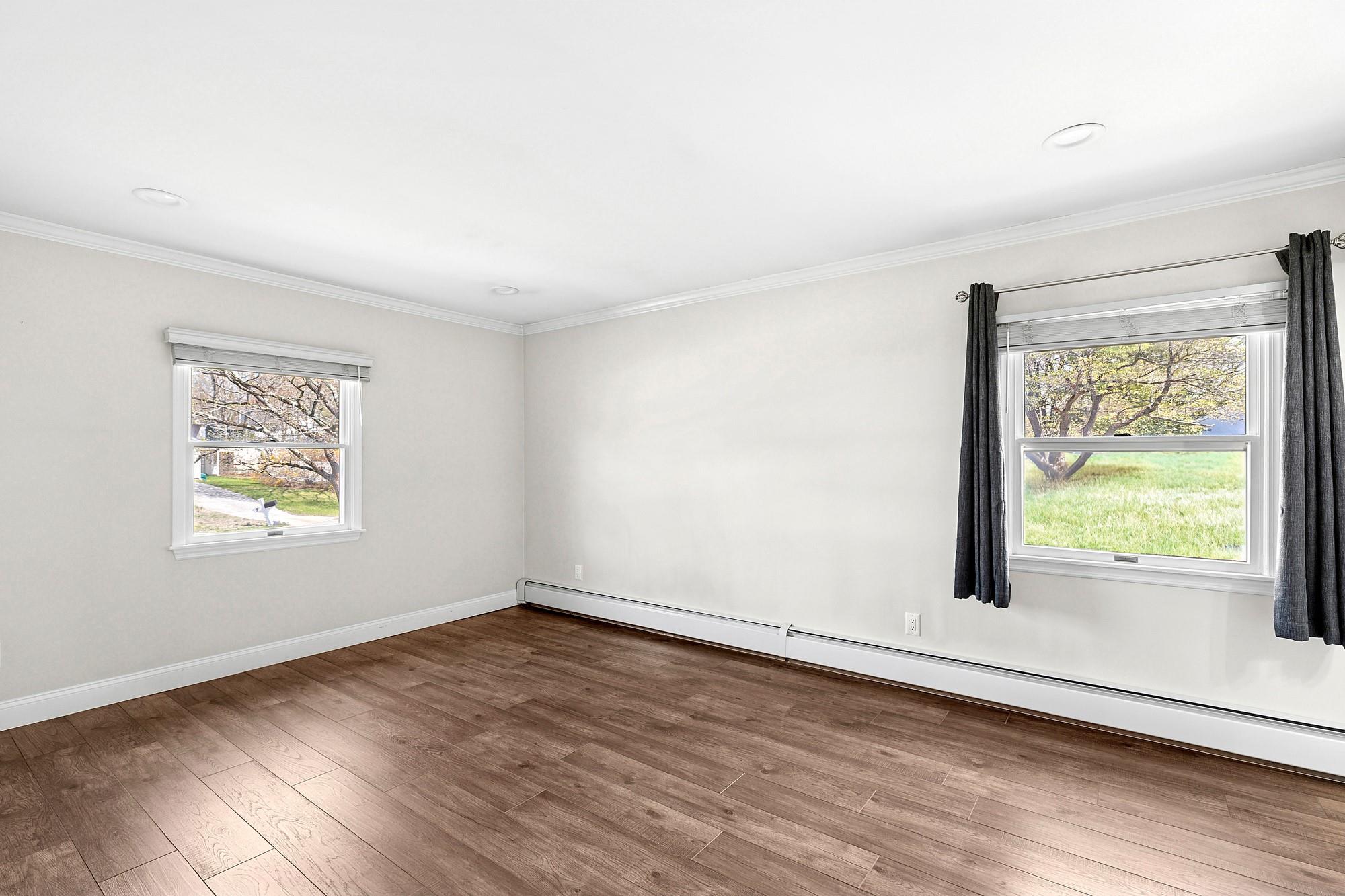 4 Wellsley Court, Coram, New York image 13