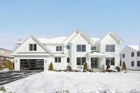 Apartment For Sale - 39 Potters Lane<br/> New Rochelle, NY 10805