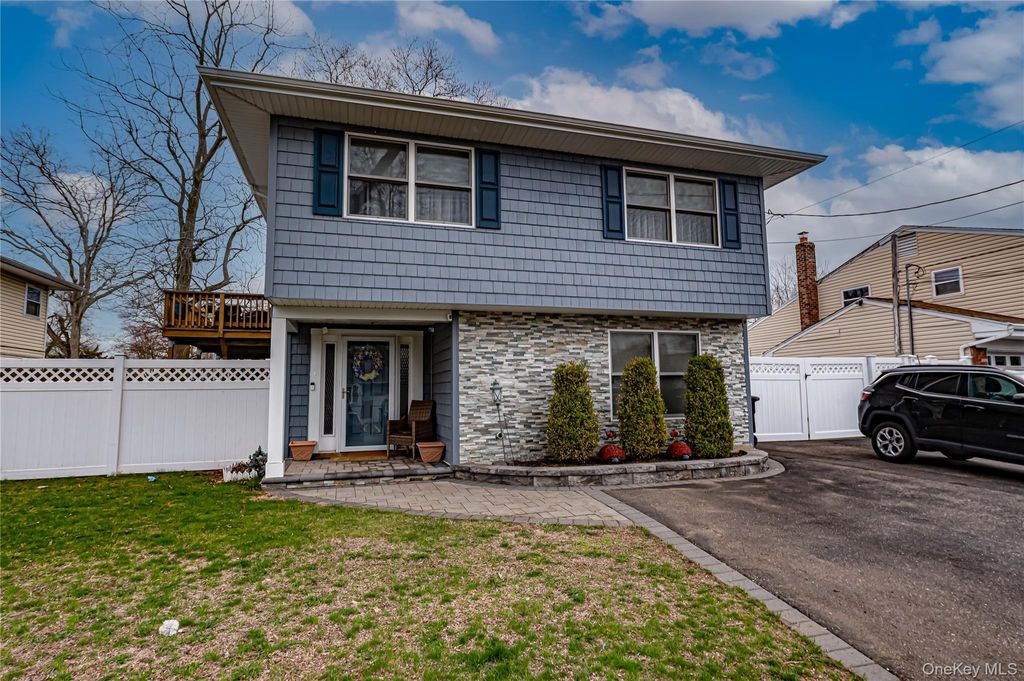 Photo of 36 Leigh Street, Huntington, NY 11743 (MLS # 984740)