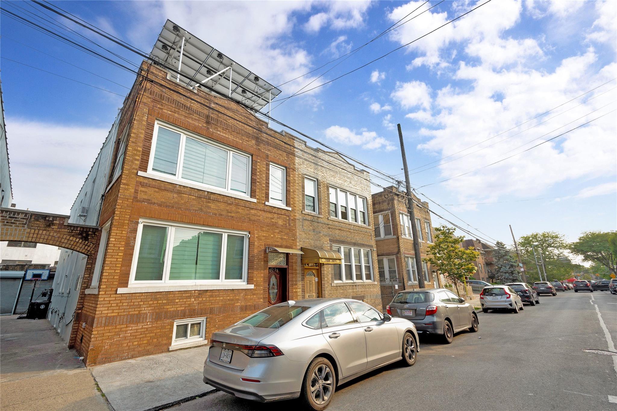 6018 Bleecker Street