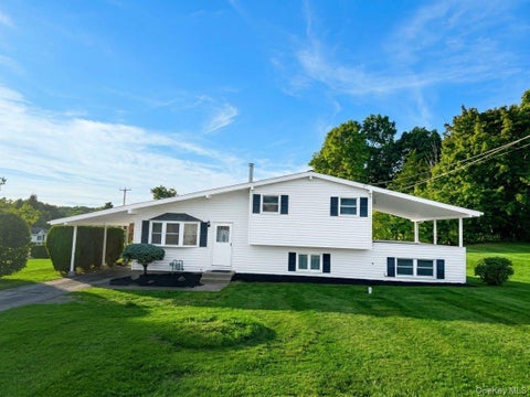 Homes For Sale - 1 Barbara Lane<br/> Wappingers Falls, NY 12590