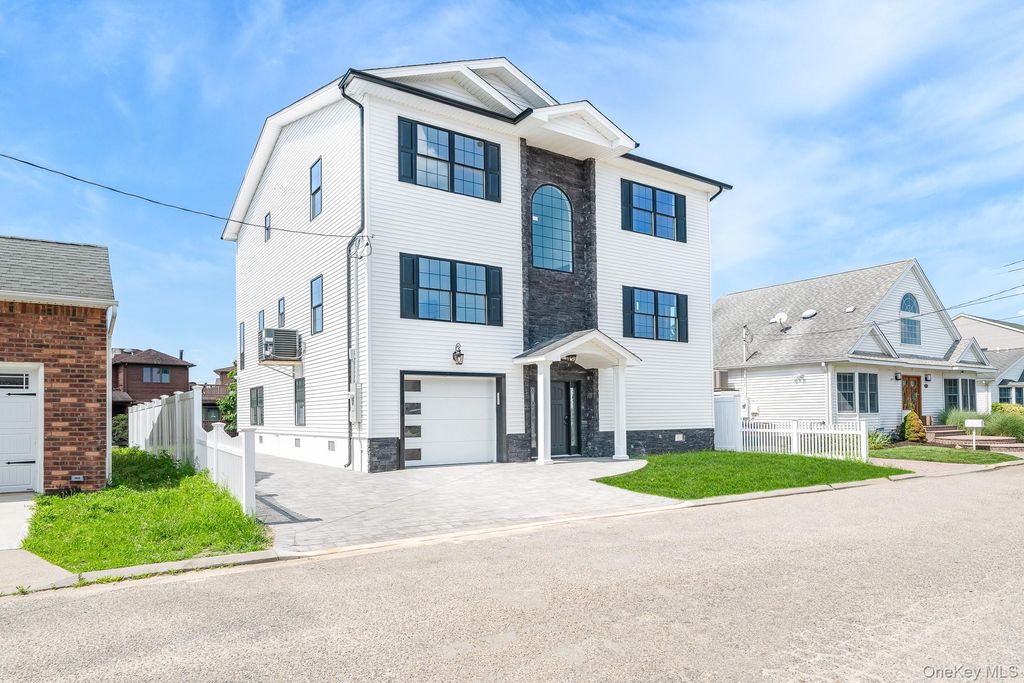 Photo of 23 Bay Street, Bellmore, NY 11710 (MLS # 882532)