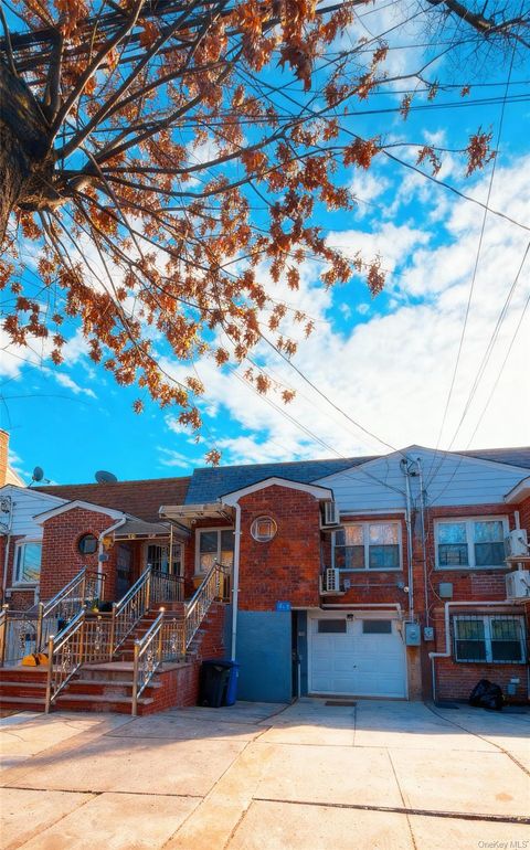 152-12 Peck Avenue Flushing NY 11355