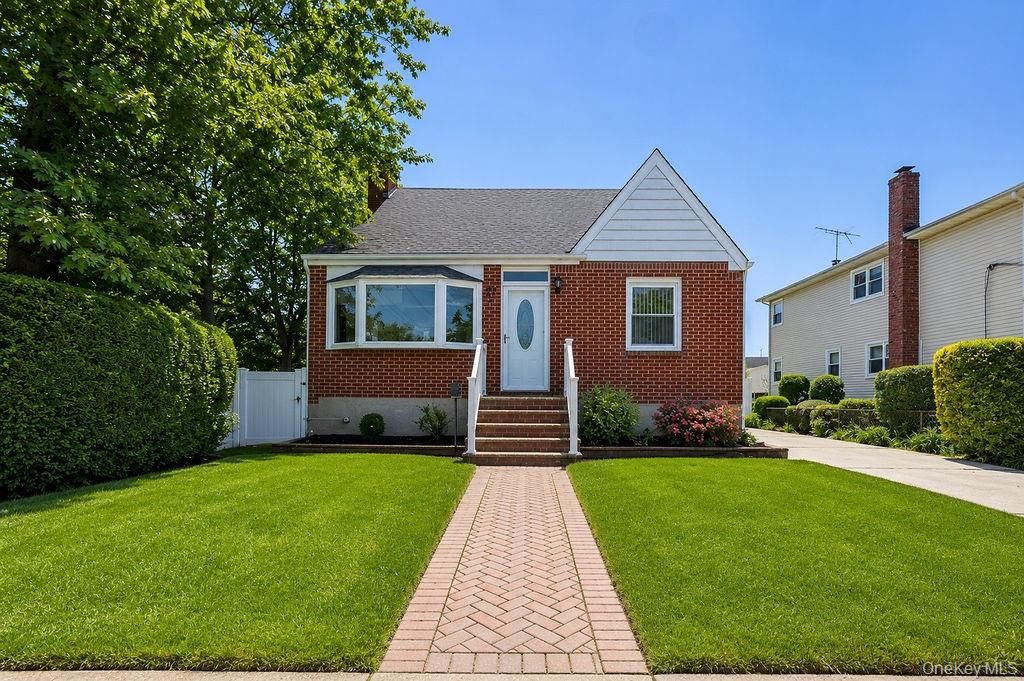 Photo of 27 Alice Court, East Rockaway, NY 11518 (MLS # 1005696)