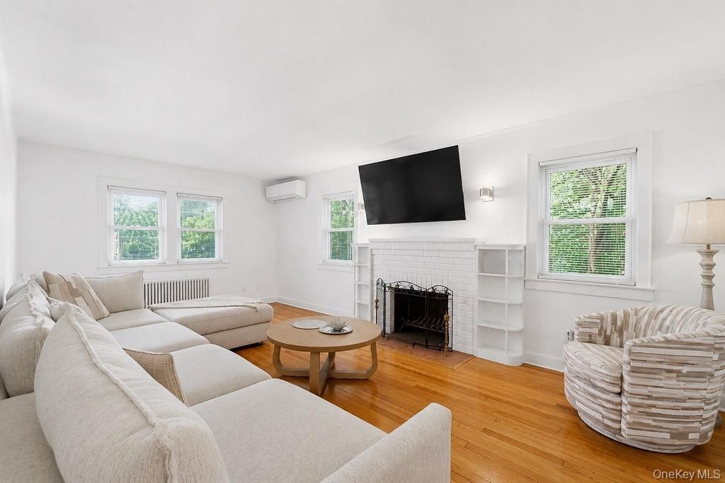 Photo of 27 Alice Court, East Rockaway, NY 11518 (MLS # 1005696)