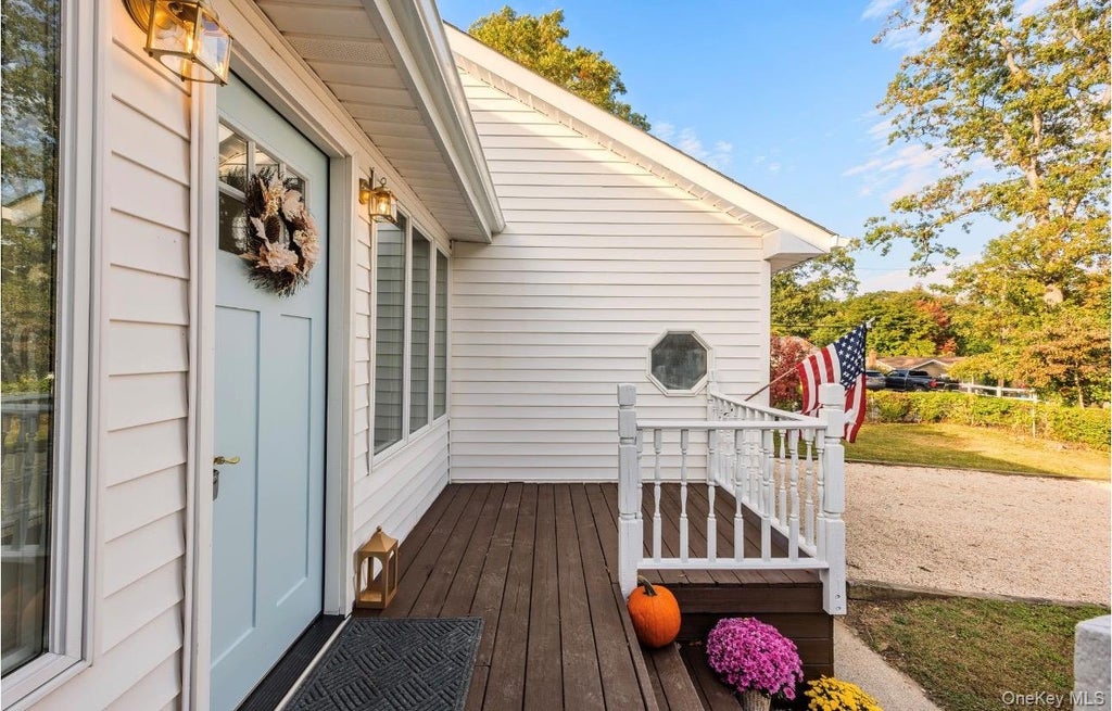Photo of 24 Lavender Road, Rocky Point, NY 11778 (MLS # 1062904)