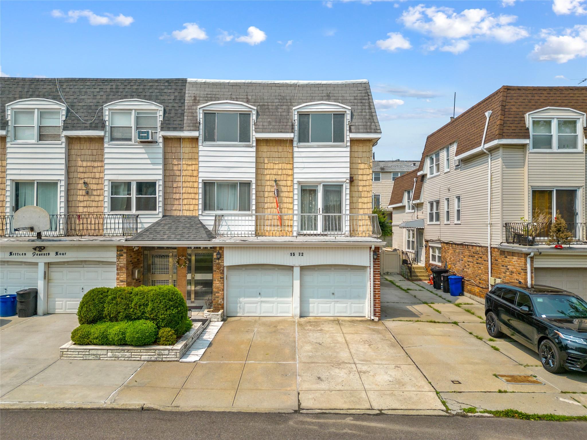 Rental Property at 216th Street 2, Bayside, Queens, NY - Bedrooms: 3 
Bathrooms: 2 
Rooms: 5  - $3,300 MO.