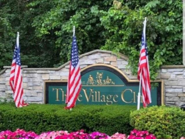 23 Varsity Boulevard, East Setauket, New York image 40