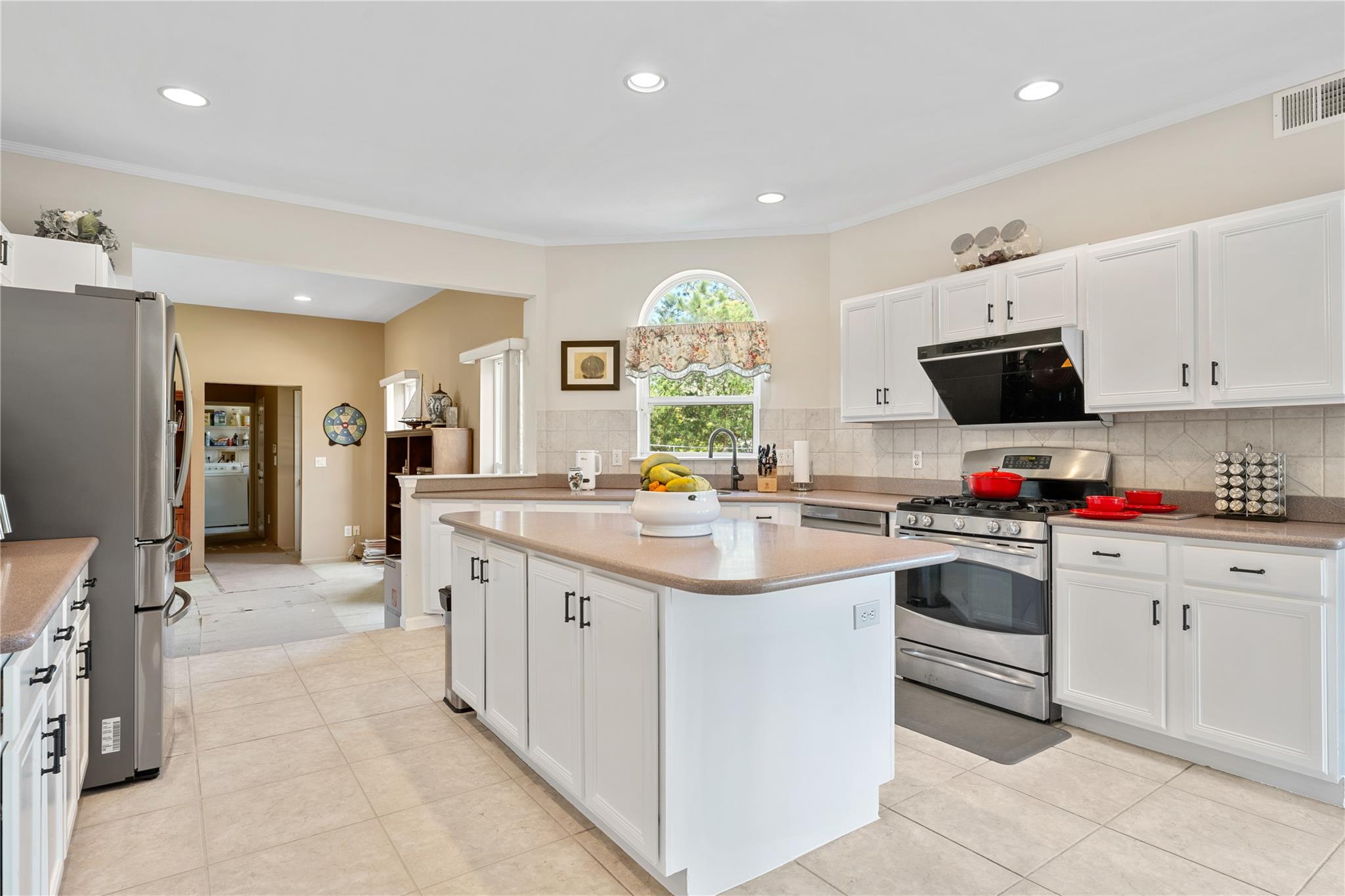23 Varsity Boulevard, East Setauket, New York image 10
