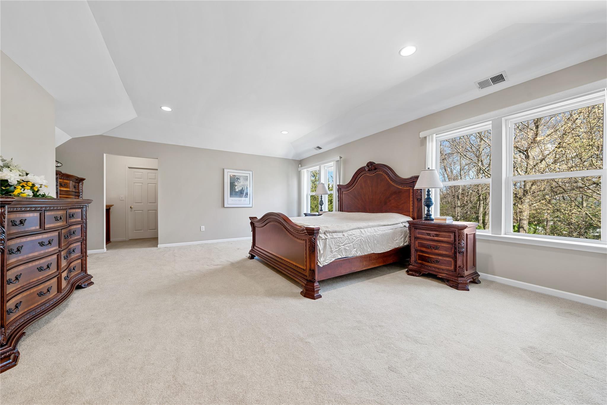 23 Varsity Boulevard, East Setauket, New York image 16