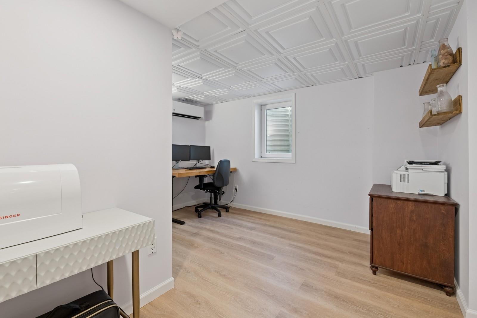 40 Grafton Street, Greenlawn, New York image 16