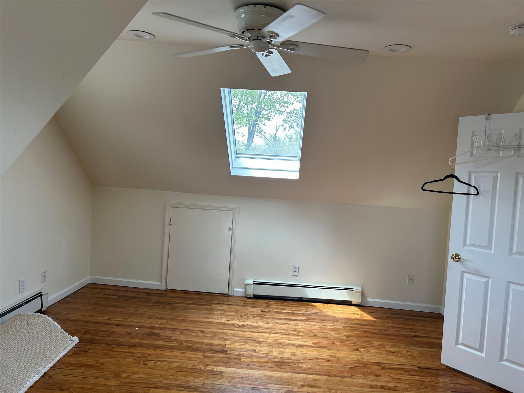 24 Gaymor Lane, Commack, New York image 14