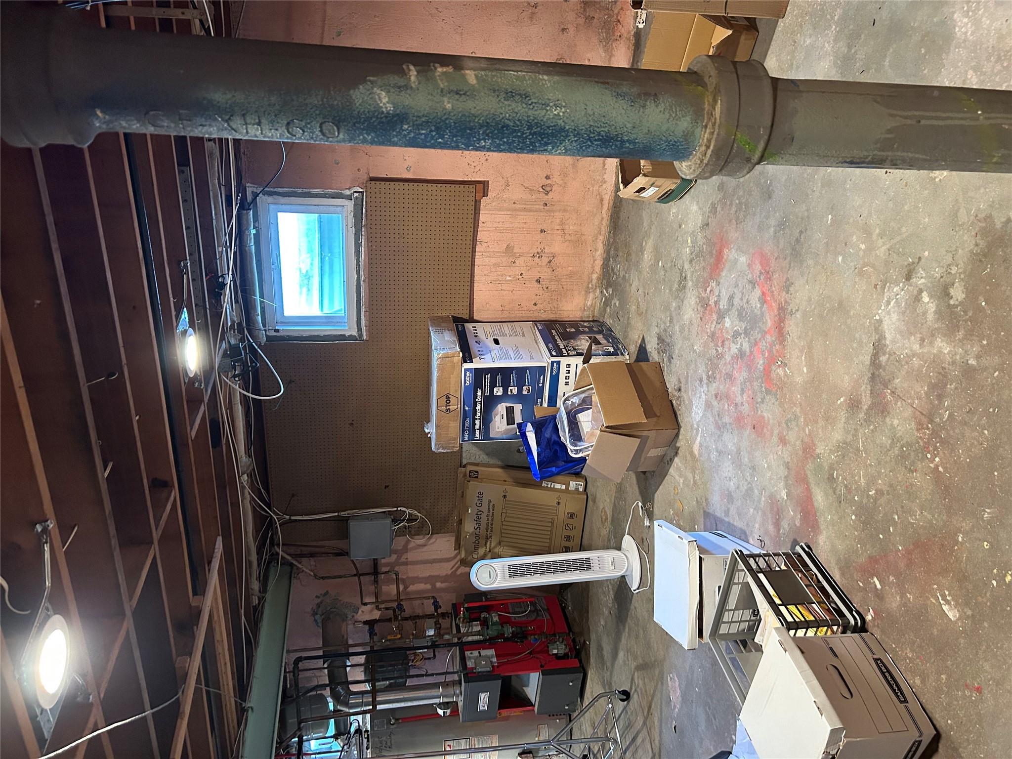 24 Gaymor Lane, Commack, New York image 21