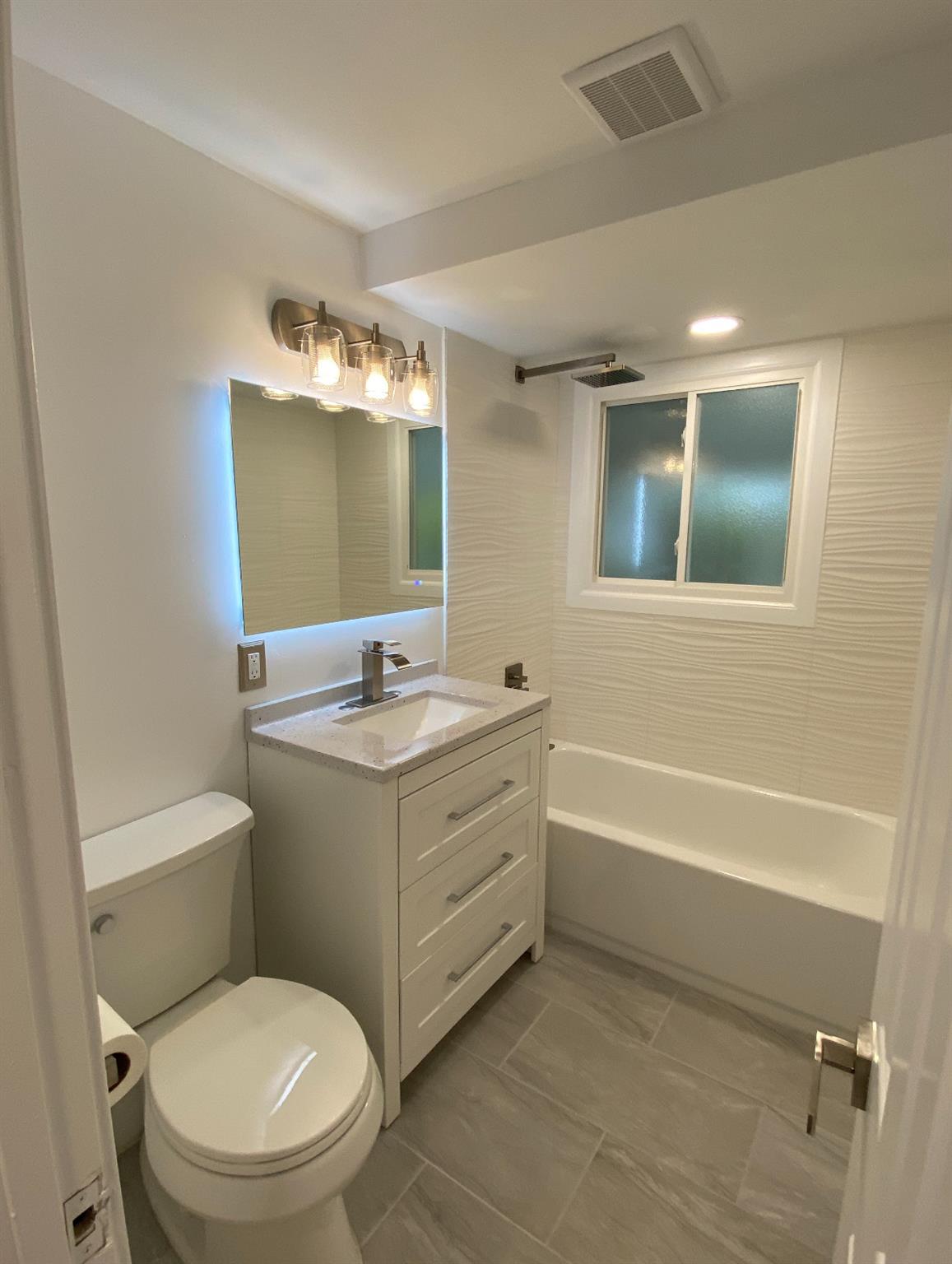 12 Fountain Avenue, Selden, New York image 27