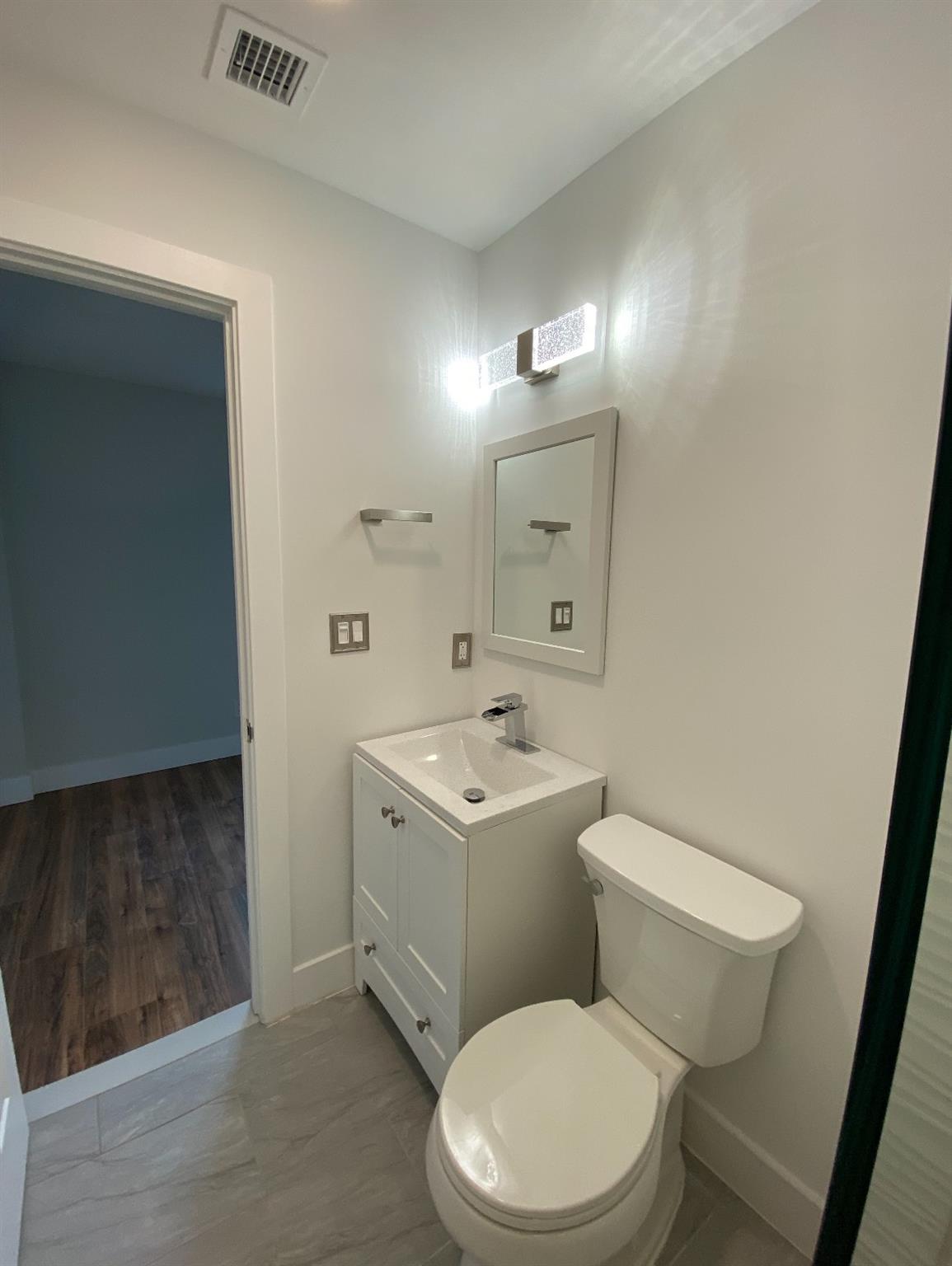 12 Fountain Avenue, Selden, New York image 39