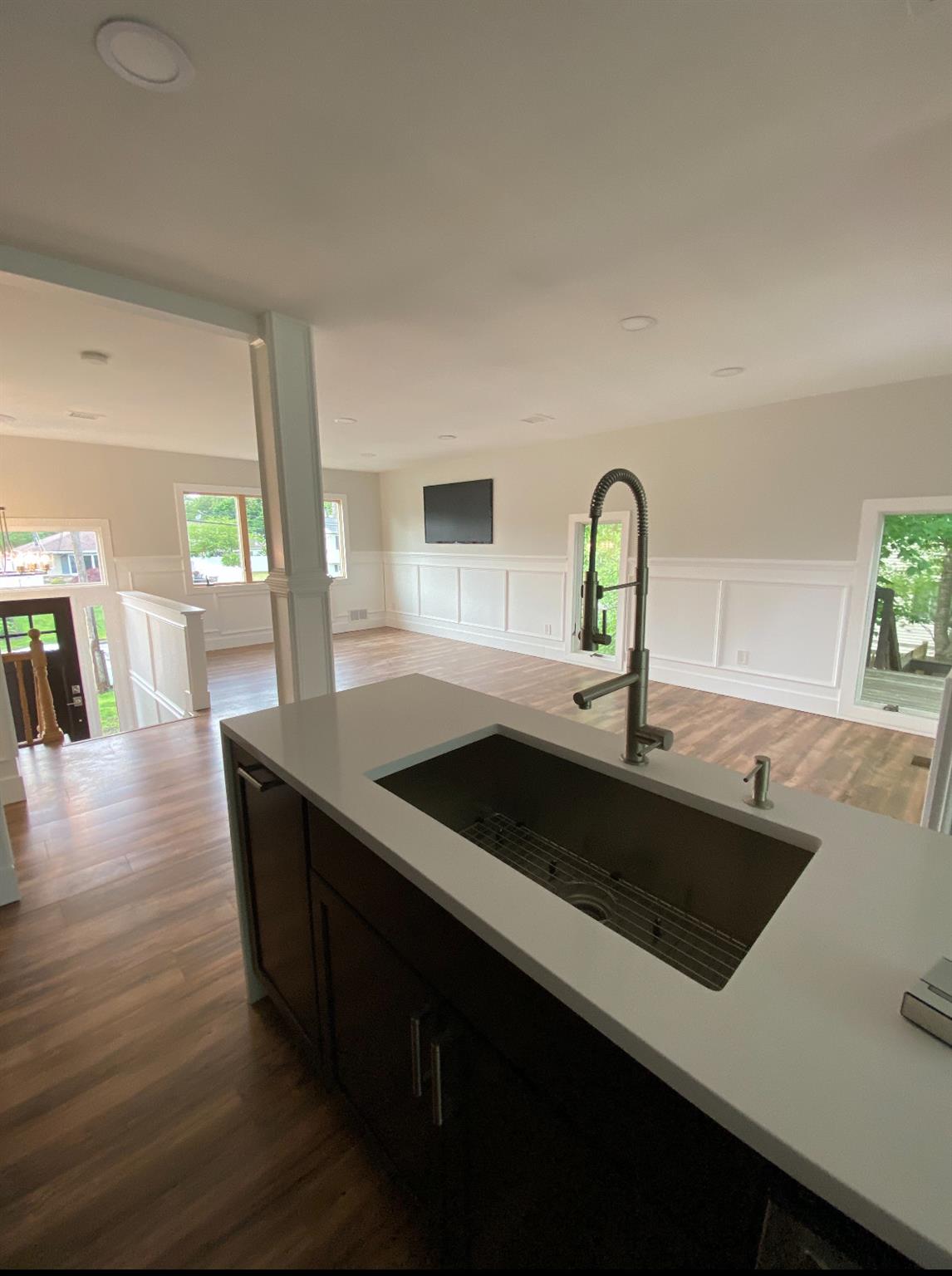 12 Fountain Avenue, Selden, New York image 12
