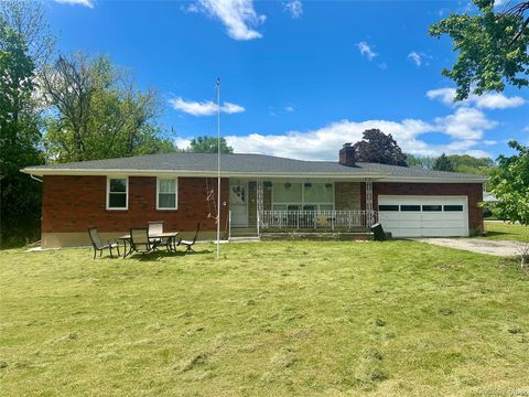 Homes For Sale - 15 Queen Street<br/> New Windsor, NY 12553