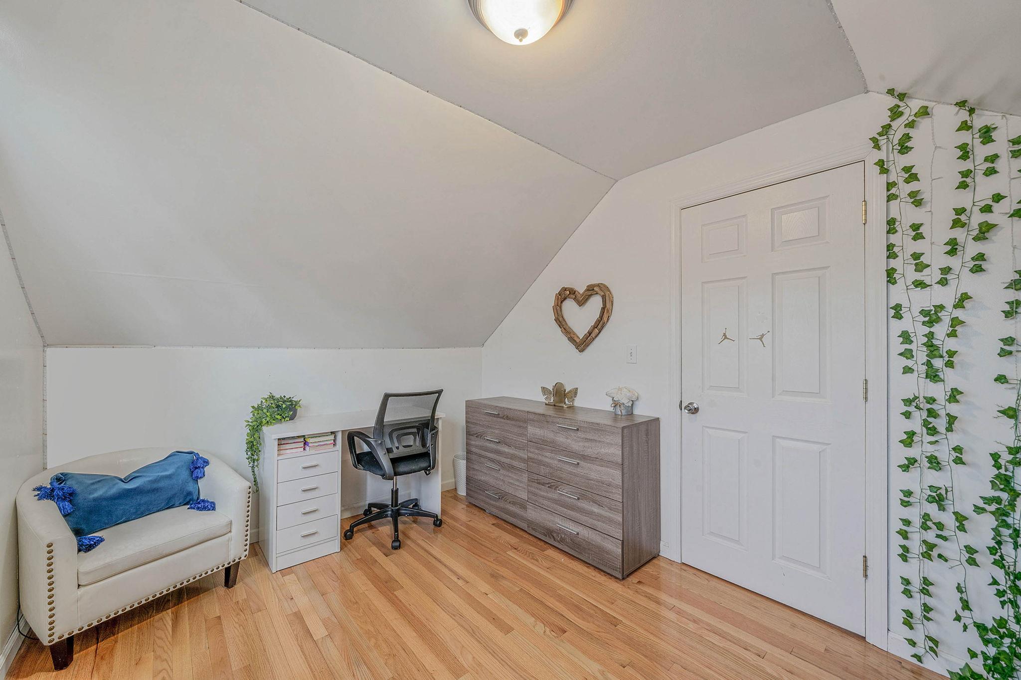 1668 Atherton Avenue, Elmont, New York image 16