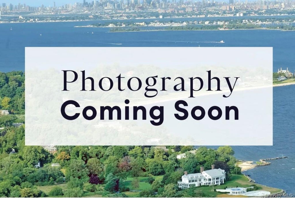 Photo of 137 Sycamore Street, West Hempstead, NY 11552 (MLS # 1026183)