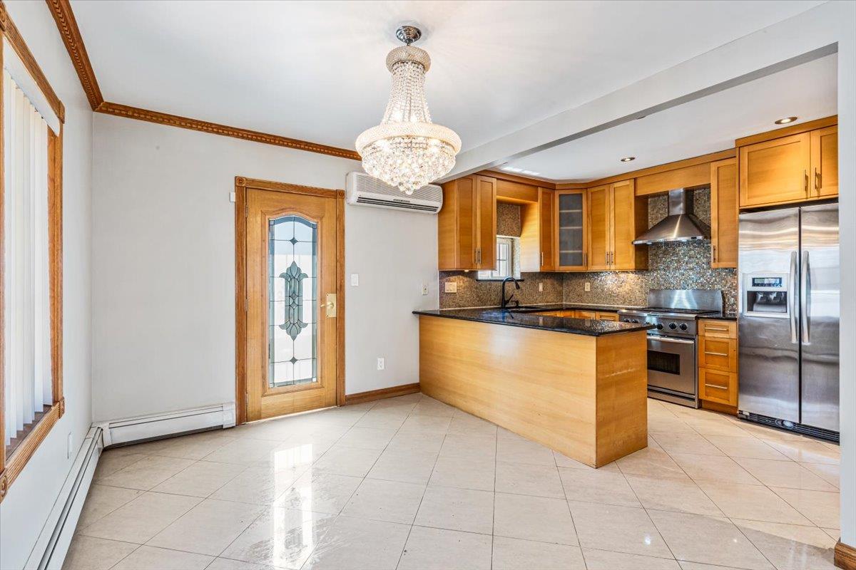 21-09 48th Street, Astoria, New York image 10