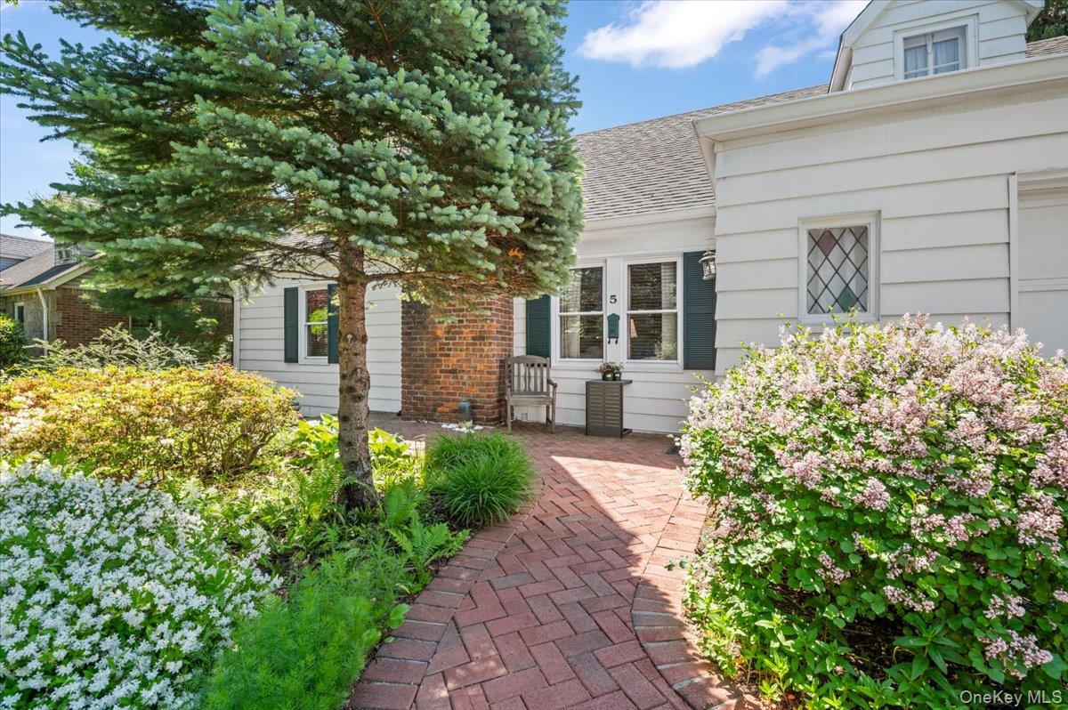 5 Salem Way