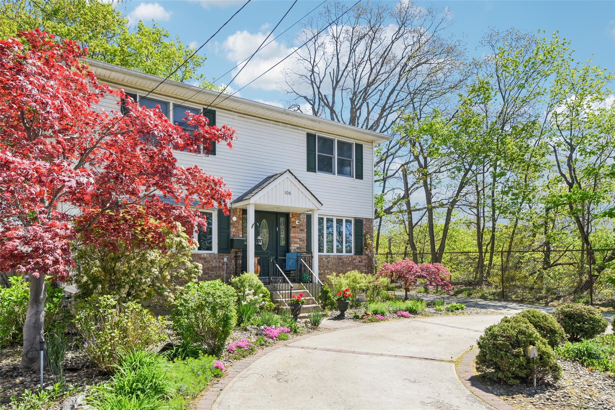 106 Catlin Place, Hewlett, New York image 2