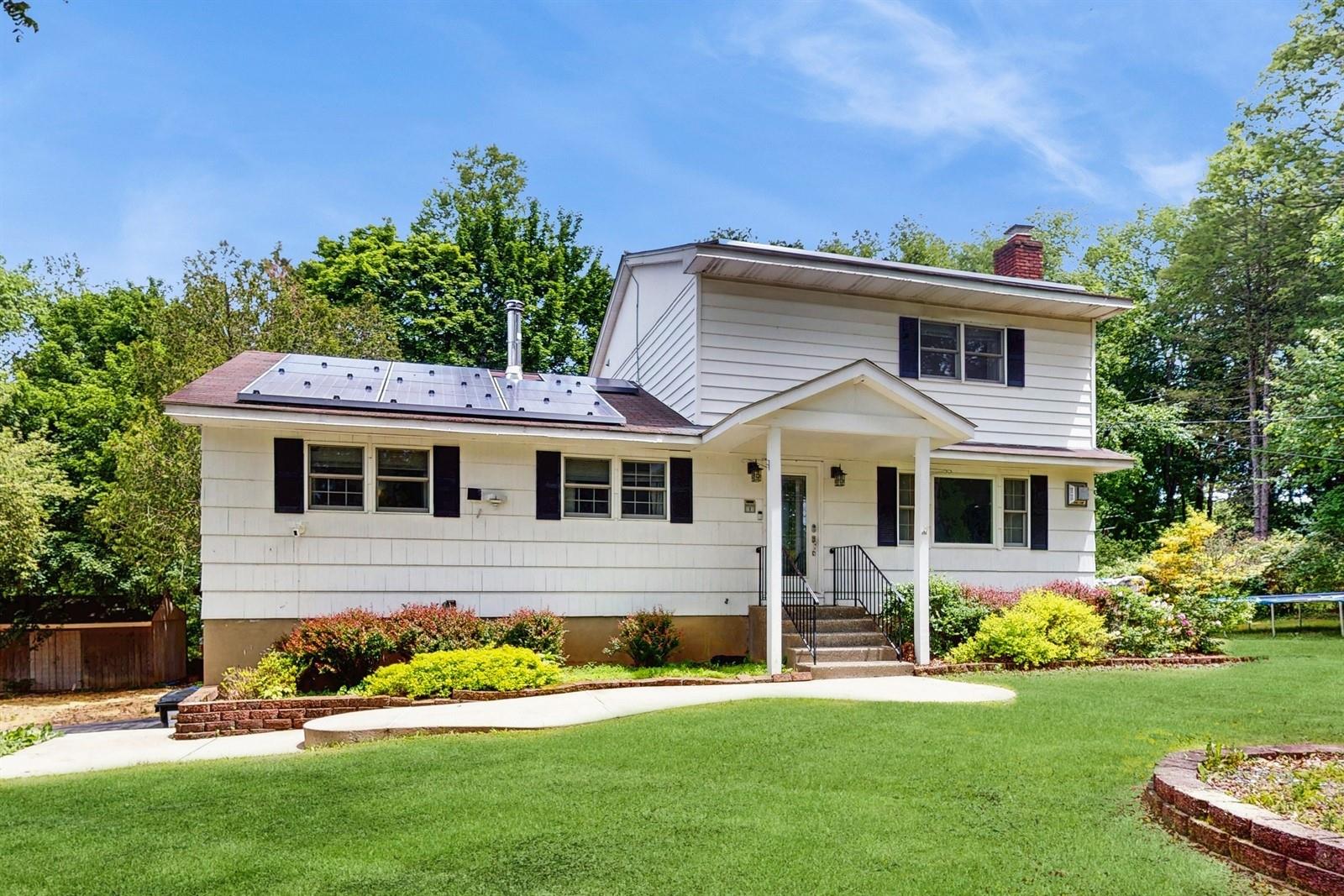 1 Billy Avenue