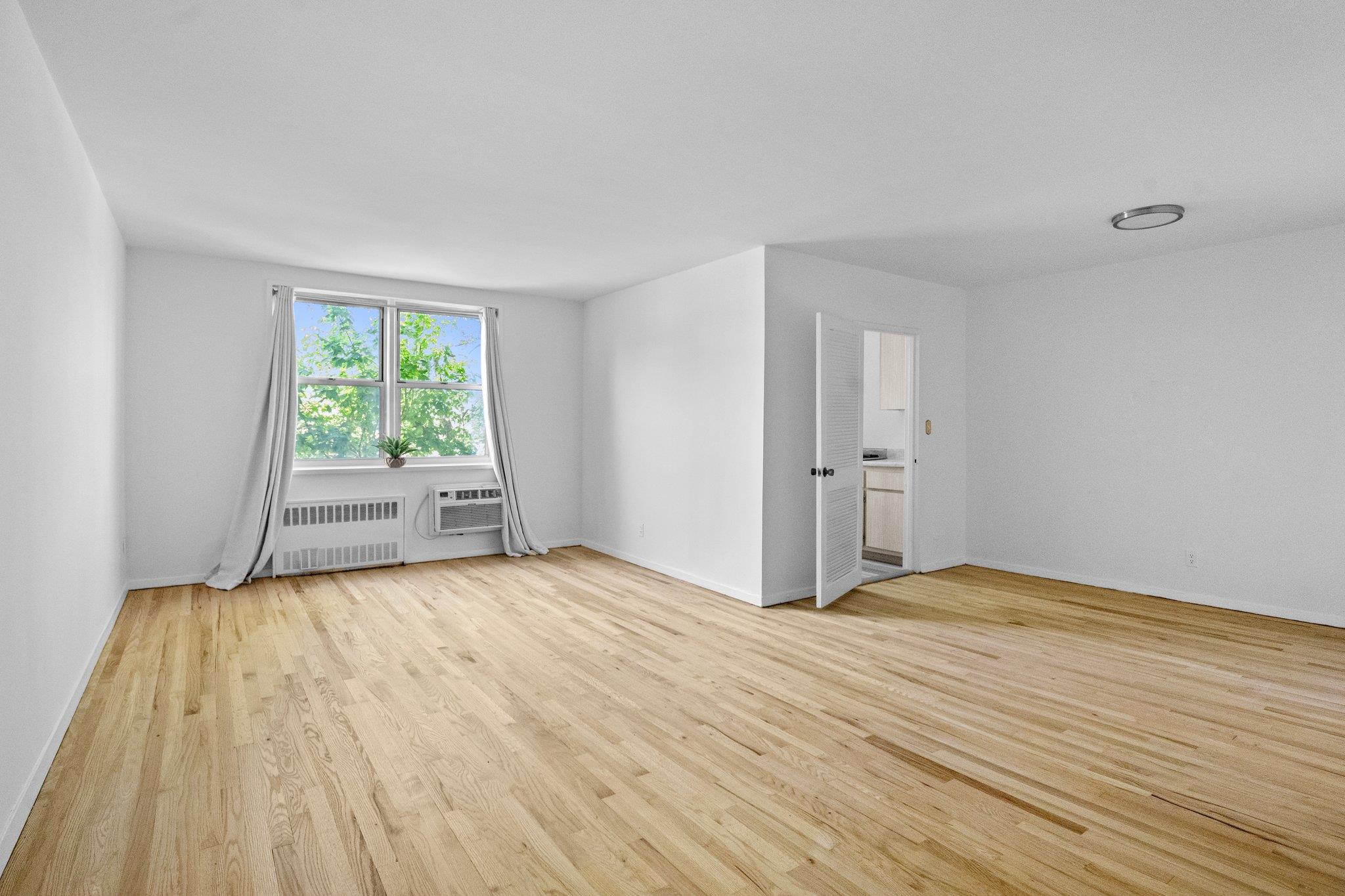 642 Locust Street #3K, Mount Vernon, New York image 2