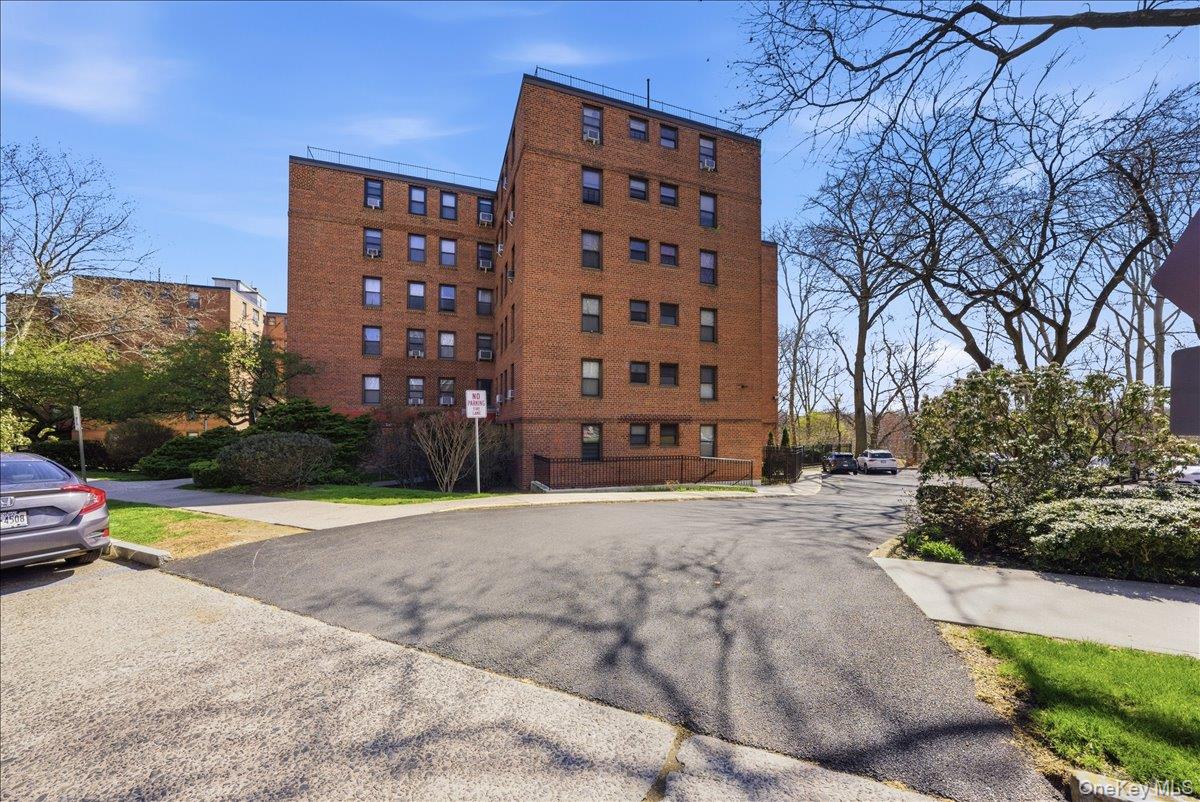 161 Pearsall Drive 2B