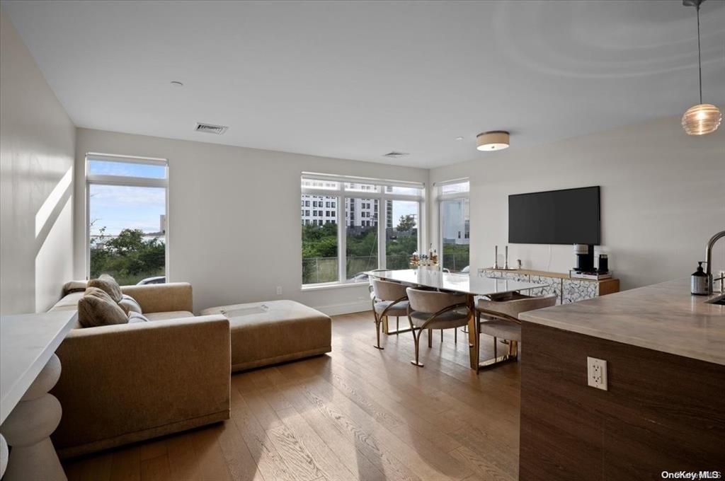 144 Beach 5th Street