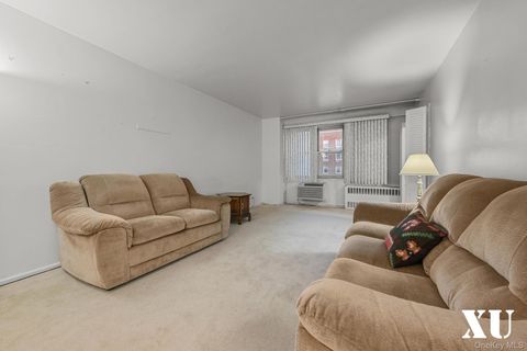 43-10 Kissena Boulevard 15N Flushing NY 11355