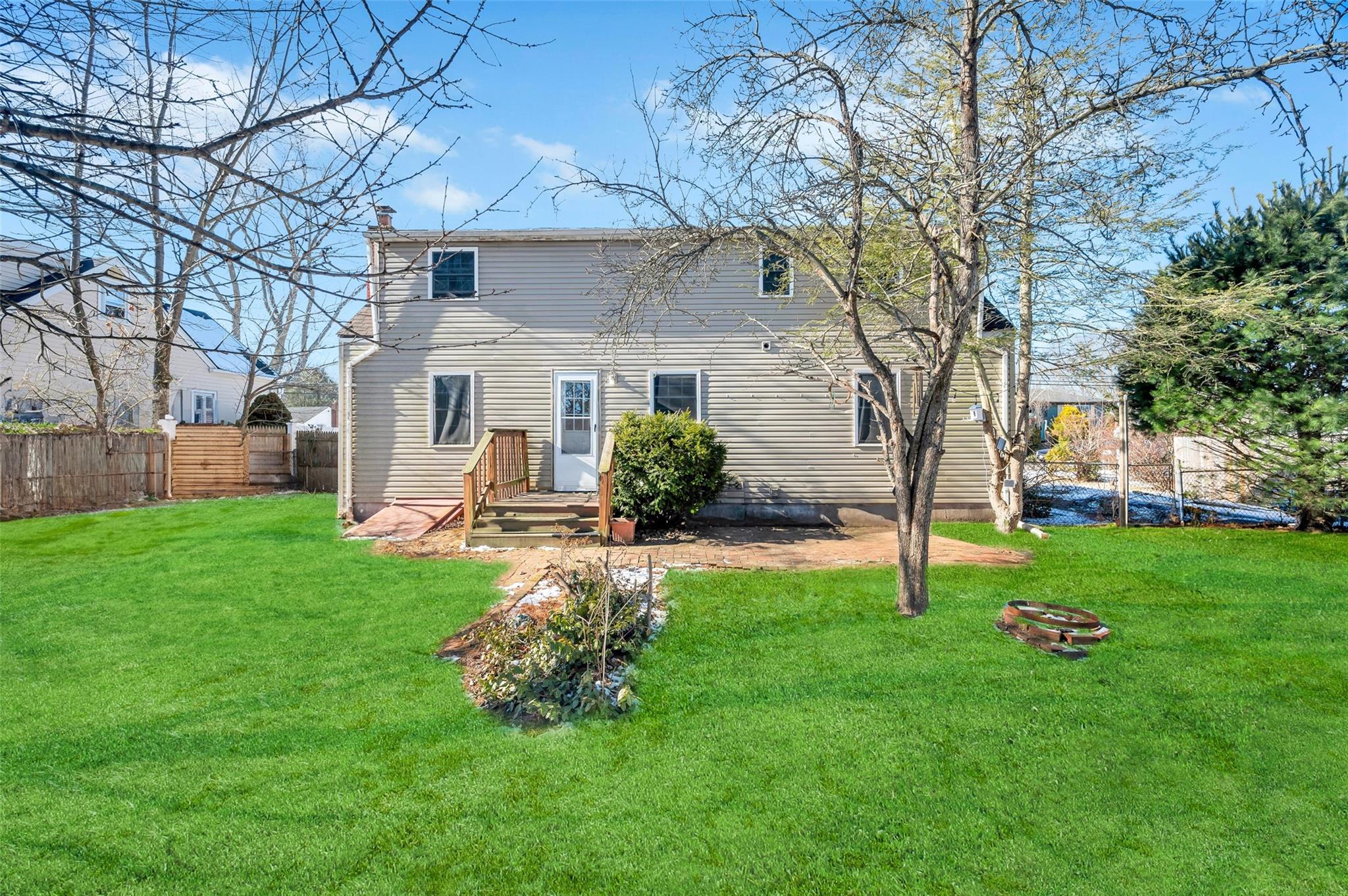 25 Minerva Lane Ln, Centereach, New York image 7