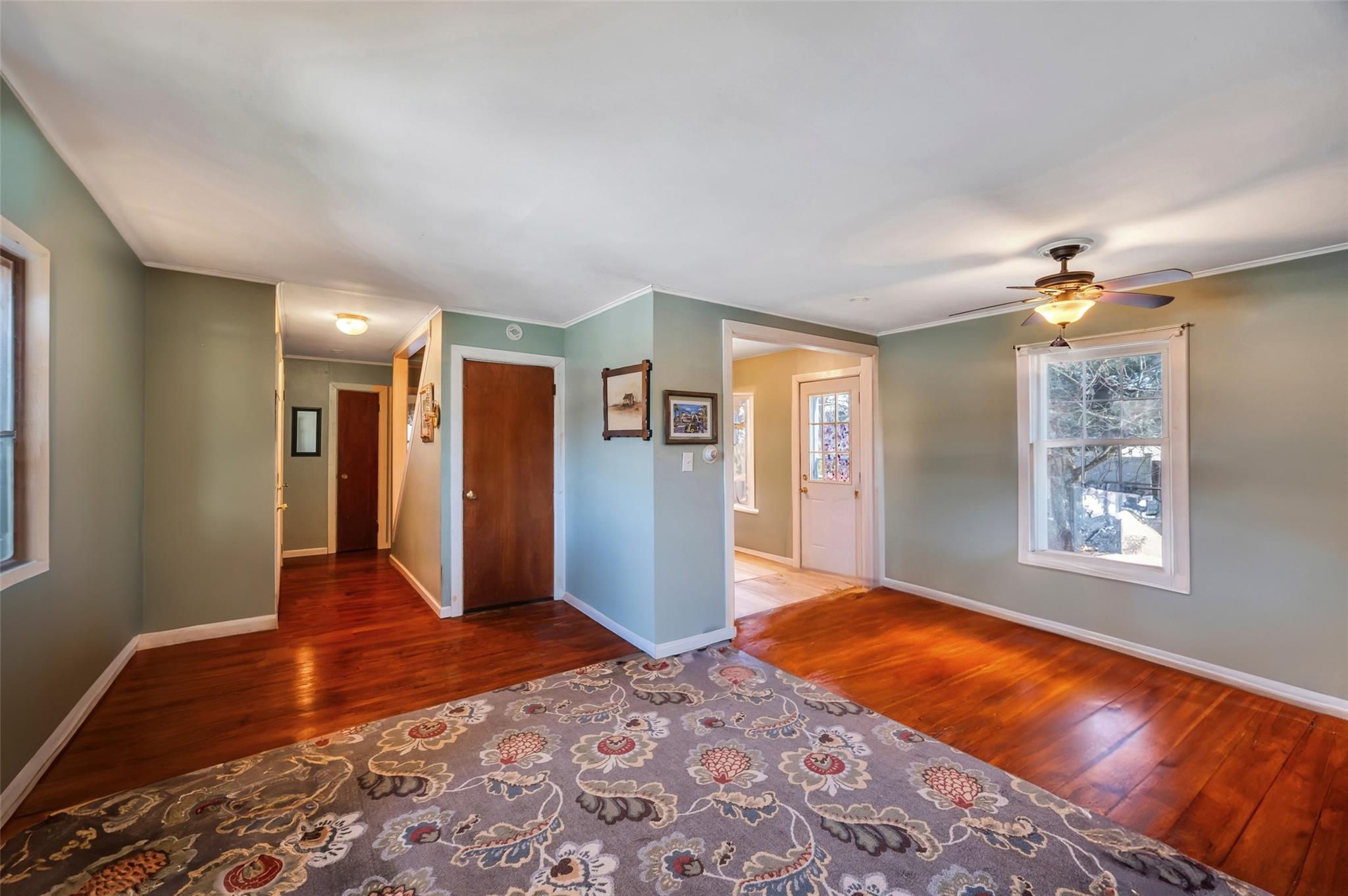 25 Minerva Lane Ln, Centereach, New York image 9