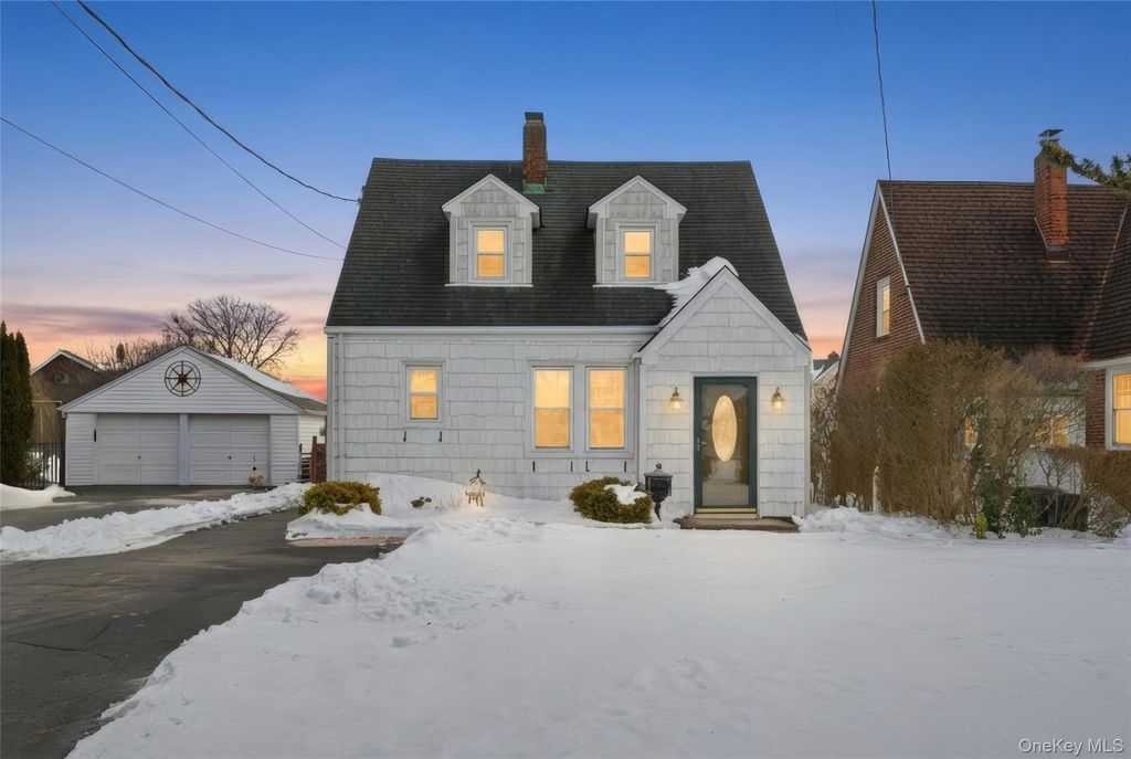 Photo of 64 Stuart Avenue, Amityville, NY 11701 (MLS # 960627)