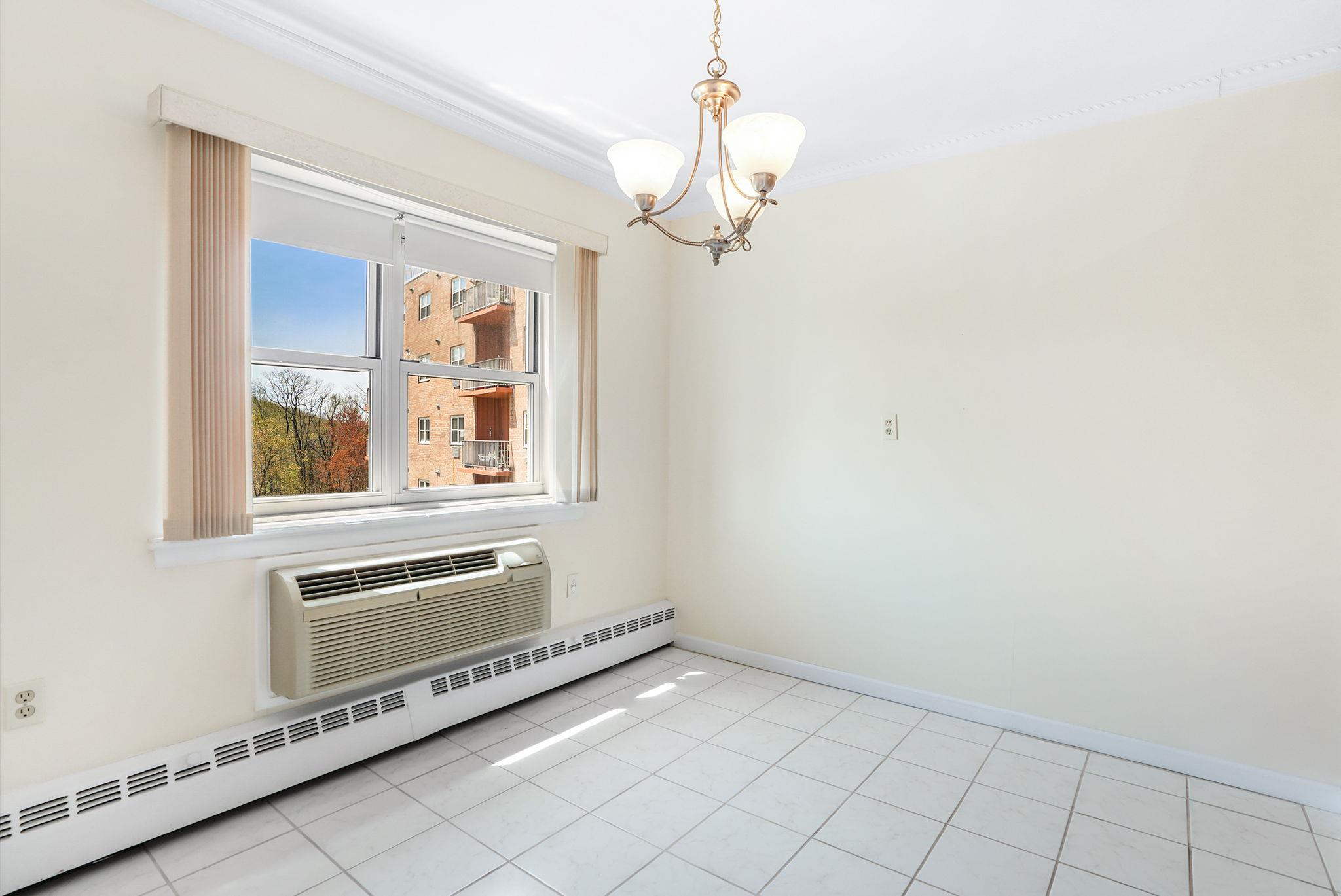 332 Terry Boulevard, Holbrook, New York image 6