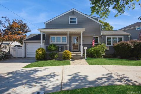 Photo of 3515 Oceanside Road, Oceanside, NY 11572 (MLS # 920681)